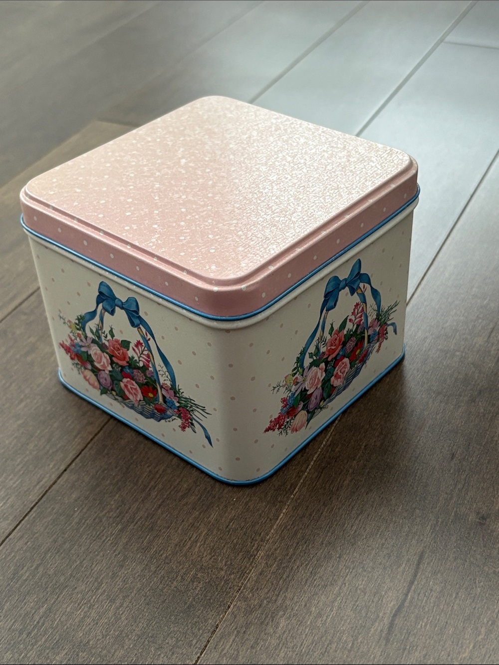 POTPOURRI PRESS Floral Tin Storage Box, Vintage 90s Metal Pink Blue Cottagecore